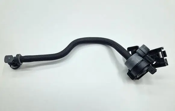 BMW M5 F90 Breather/breather pipe/hose 7636149