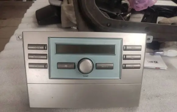 Toyota Corolla Verso AR10 Climate control unit 559000F030 MB1465702272