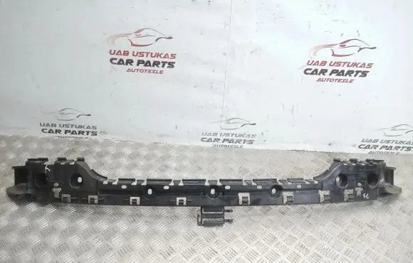 BMW 1 E82 E88 Rear bumper mounting bracket 7170665