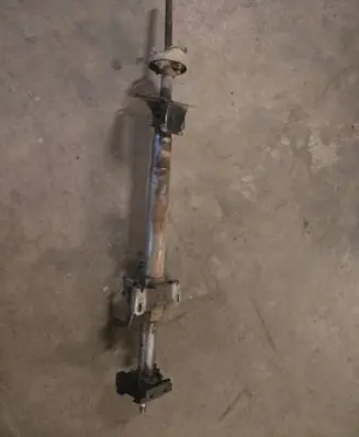 Nissan Terrano Steering wheel axle set 