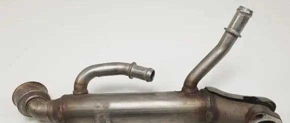 Mercedes-Benz A W169 EGR valve cooler A6401400575