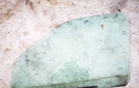 Ford Fiesta Front door window glass four-door as2