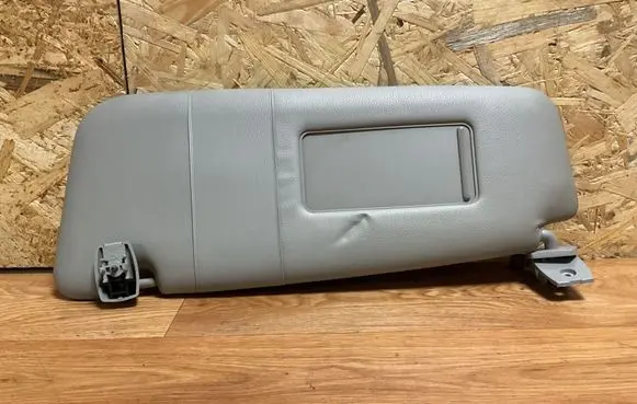 BMW 5 E60 E61 Sun visor 7066649