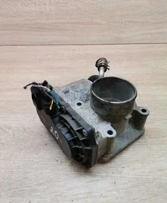 Toyota Corolla E120 E130 Throttle valve 220300D020