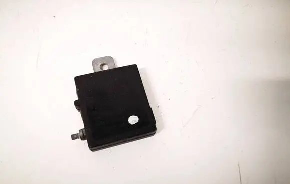 BMW 3 E36 Antenna control unit 65268363297