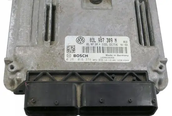 Volkswagen PASSAT B7 Engine control unit/module 03L907309N