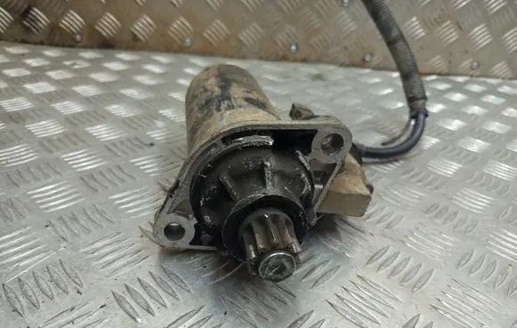 Volkswagen Sharan Starter motor 1005831036