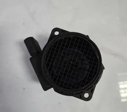 Volvo S40 Mass air flow meter 30611533 63221077 5WK9624