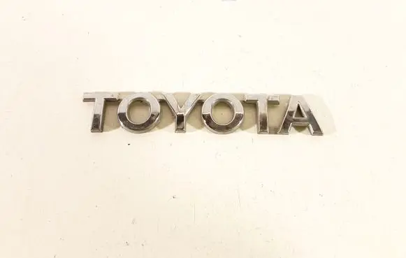 Toyota Verso Manufacturers badge/model letters 