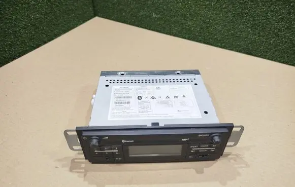 Renault Master III Radio/CD/DVD/GPS head unit 280215396R A2K0MAR0012