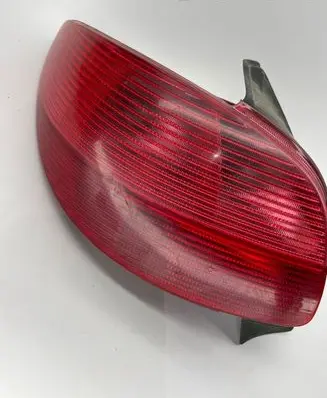 Peugeot 206 Rear/tail lights 2531G