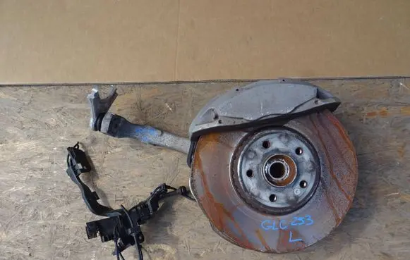Mercedes-Benz GLC X253 C253 Front wheel hub spindle knuckle