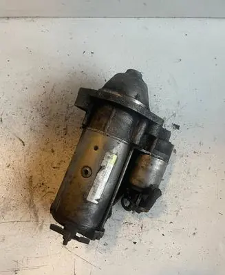 Audi A4 S4 B5 8D Starter motor D7R33
