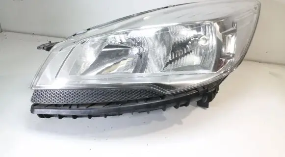 Ford Kuga II Headlight/headlamp CV4413W030BE