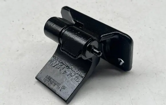 Mercedes-Benz GLB X247 Rear glass lock/latch Q444 A90672000337