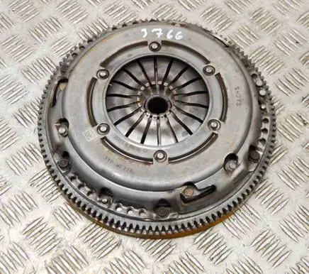 Skoda Kamiq Clutch set kit 04C141031C 04C141025P
