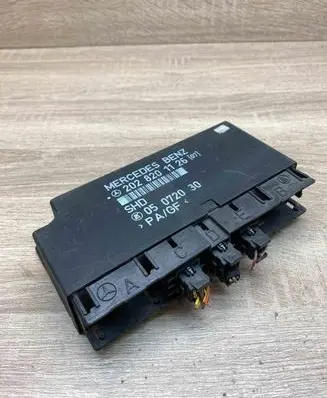 Mercedes-Benz C W202 Comfort/convenience module 2028201126 05072030