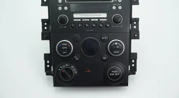 Suzuki Grand Vitara II Radio/CD/DVD/GPS head unit 3910176K31 3951076K0 3952079K30CAT