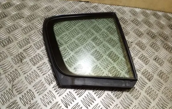 Rear vent window glass
