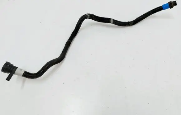 Engine coolant pipe/hose