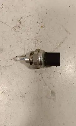 Nissan X-Trail T32 Exhaust gas pressure sensor 8201000764