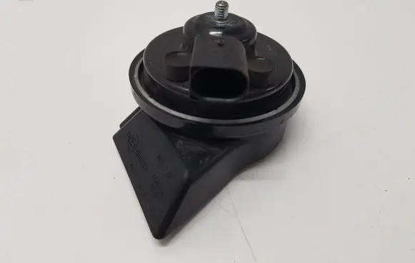Audi A4 S4 B7 8E 8H Horn signal 8E0951223A