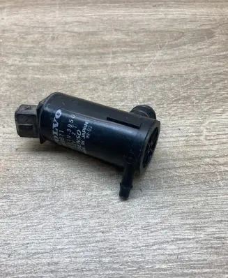 Volvo XC90 Windscreen/windshield washer pump 9169611