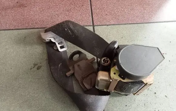 Renault Laguna II Rear seatbelt 369434