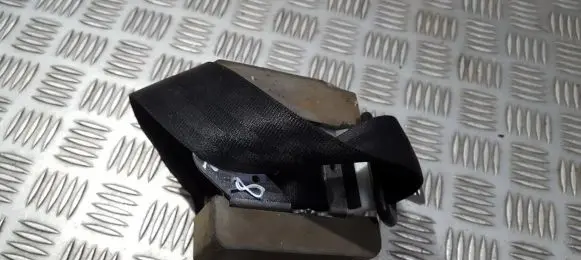 Audi A3 S3 8P Rear seatbelt 8p3857805b 33041596