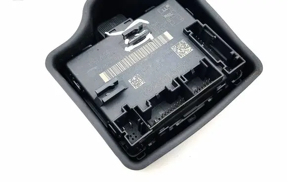 Audi Q3 F3 Door control unit/module 5Q0959592F
