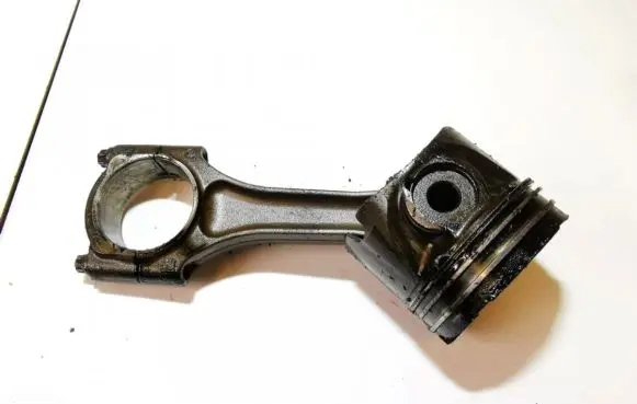 Opel Vectra B Piston with connecting rod