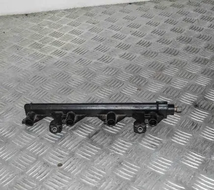 Citroen DS3 Fuel main line pipe V757564580