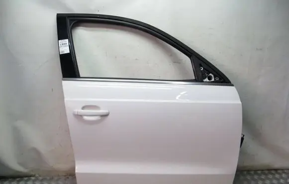 Audi Q3 8U Front door