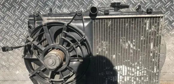 Coolant radiator