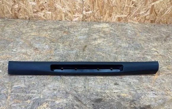 Porsche 992 Side skirt front trim 992863124porsche 992863124