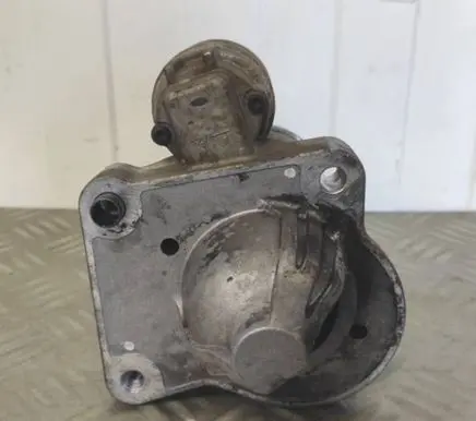 Ford Focus Fuel filter housing AV6Q9180AF