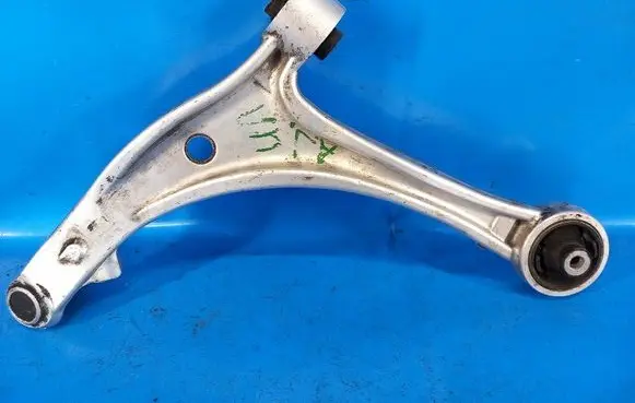 Honda Odyssey Front lower control arm/wishbone 51350SHJA03