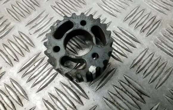 Volkswagen Tiguan Fuel pump gear (pulley) 03L130111D