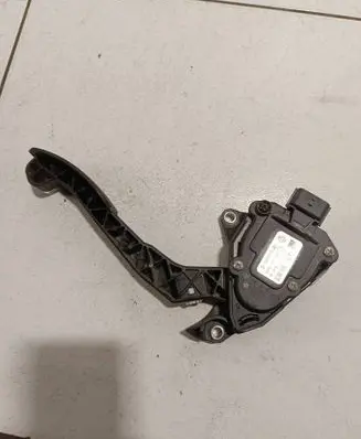 Renault Master III Accelerator throttle pedal 6PV00997801 180101626R