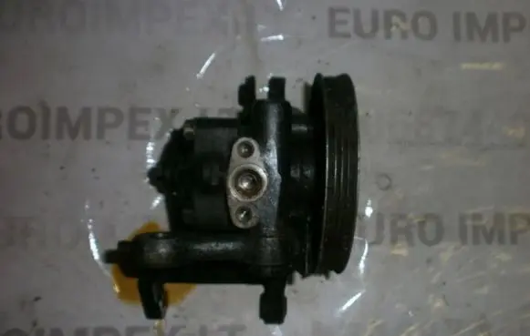 BMW 3 E36 Power steering pump