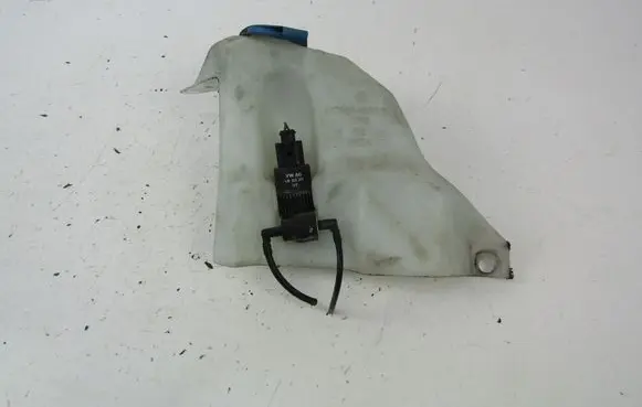 Seat Arosa Windshield washer fluid reservoir/tank 
