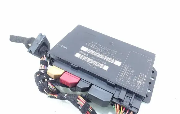 Audi A4 S4 B6 8E 8H Comfort/convenience module 8E0959433AR