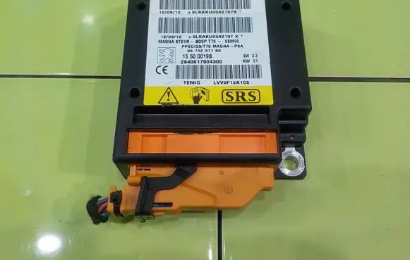 Peugeot RCZ Airbag control unit/module 15500019B