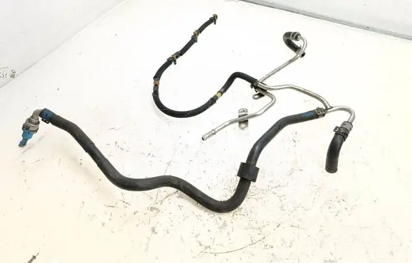 Volkswagen PASSAT CC Fuel return line/hose 03L201360AD 3AA130295J