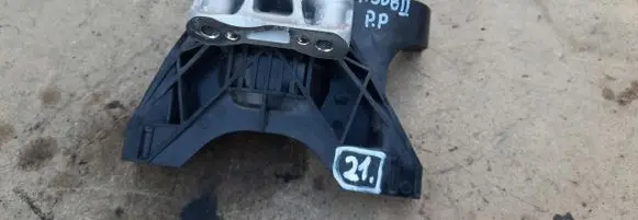 Peugeot 508 II Engine mount vacuum valve 9820499380