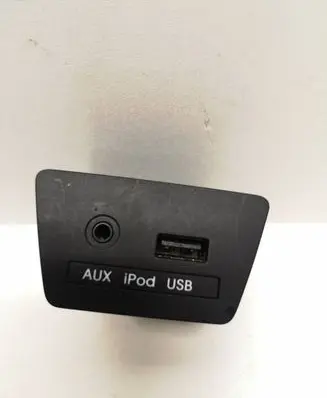 Hyundai ix35 AUX in-socket connector 961102S500TAN 2S500TAN