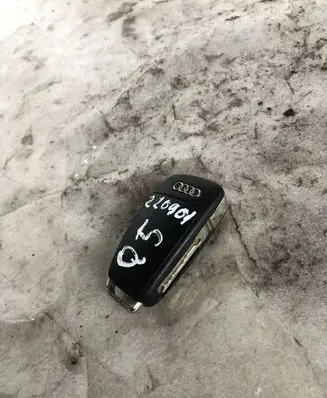 Audi Q5 SQ5 Ignition key/card 4F0837220D