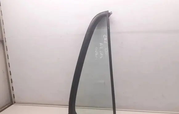 Honda CR-V Rear vent window glass 