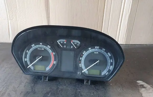 Skoda Fabia Mk1 (6Y) Speedometer (instrument cluster) 6Y0920881L