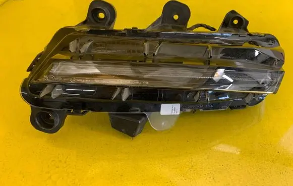 Peugeot 3008 II Headlight/headlamp 9836230980